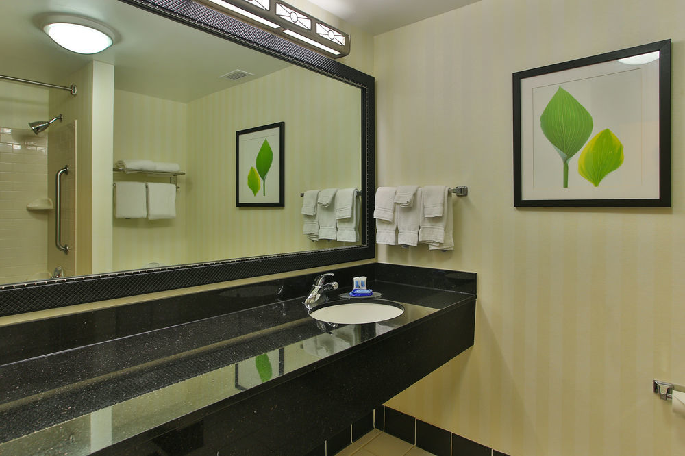 Fairfield Inn And Suites By Marriott San Antonio Northeast / Schertz / Rafb מראה חיצוני תמונה